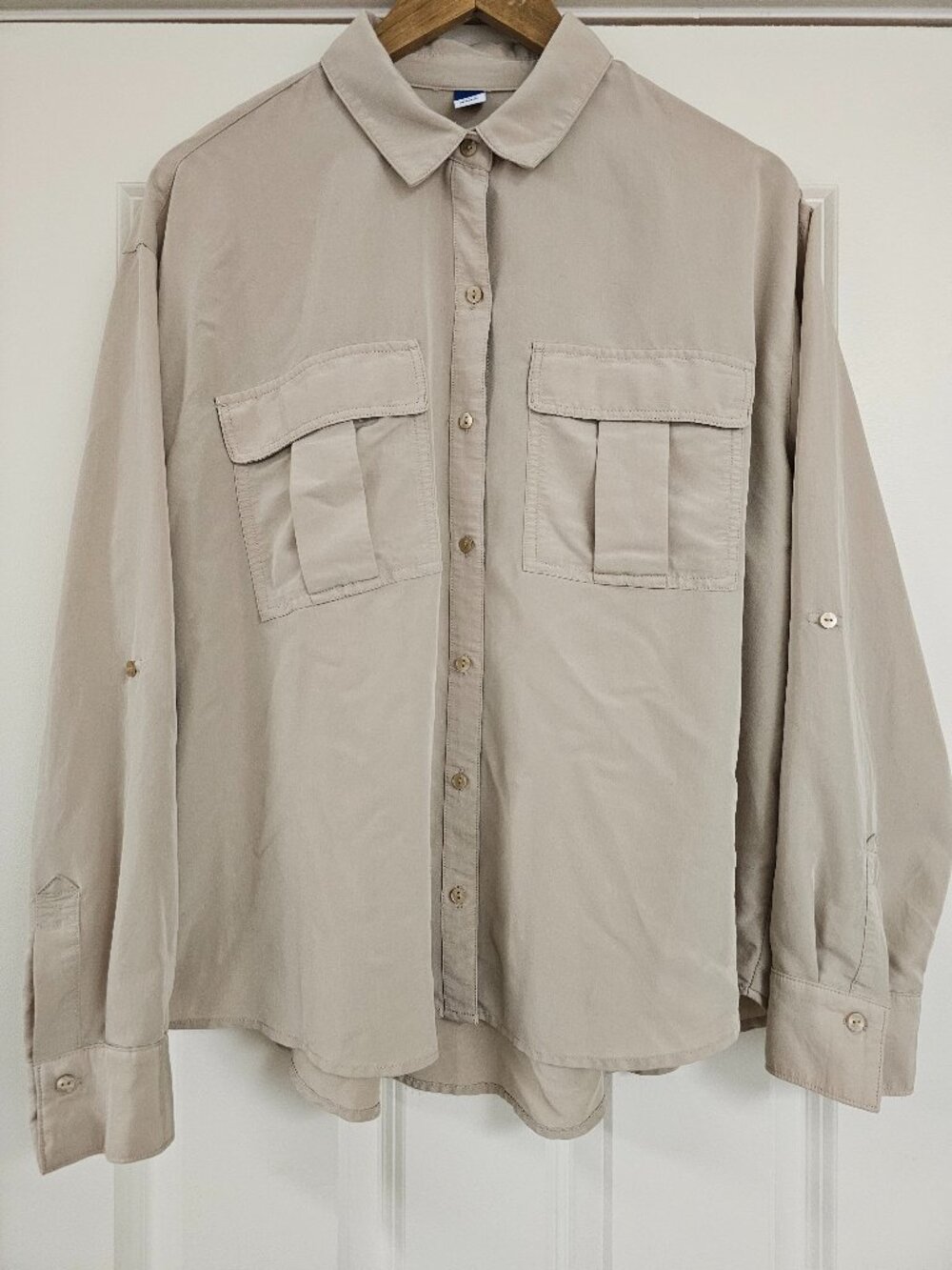 Women's Beige Button Down Utility Shirt, front pockets, size Large, Old Navy